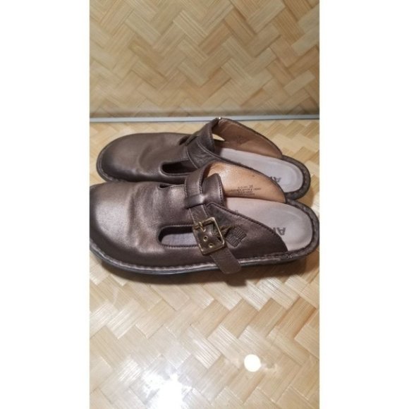 Alegria closed toe slide sandals 38
